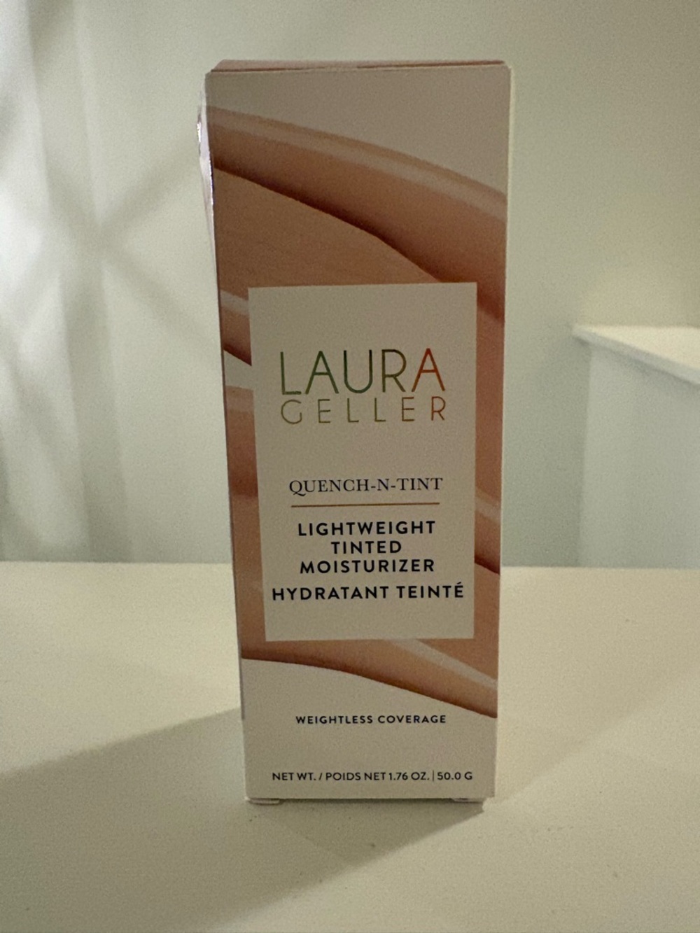Laura Geller quench n Tint Tinted Moisturizer - light medium